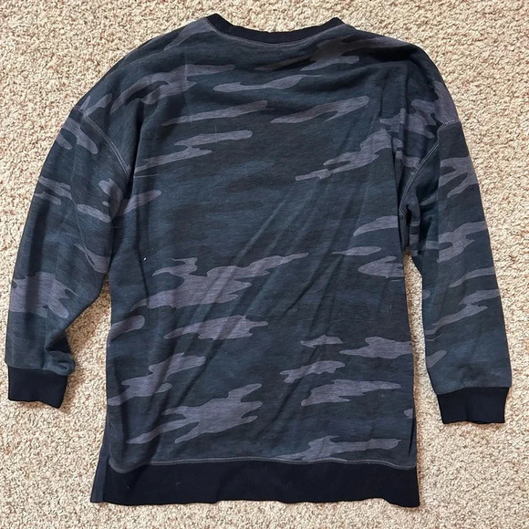 Old Navy Sweatshirt - Picture 2 of 3